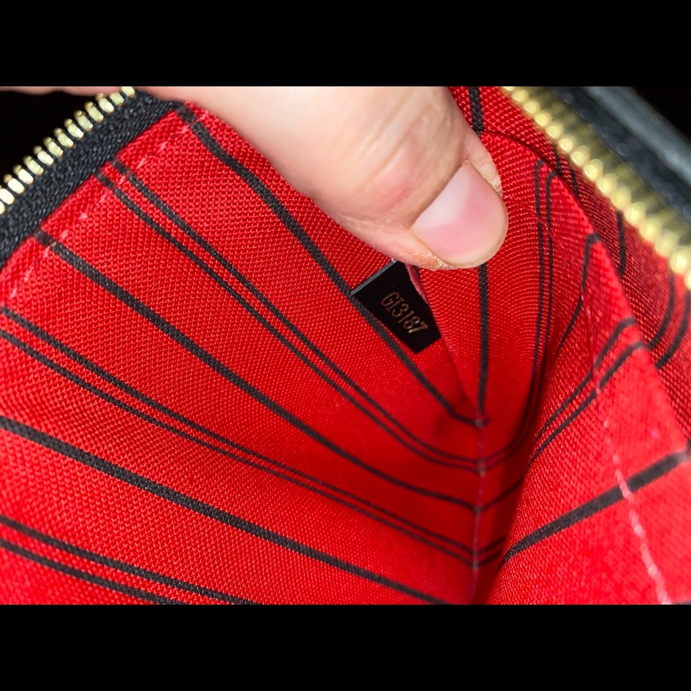 Lv pouch - Picture 3 of 8